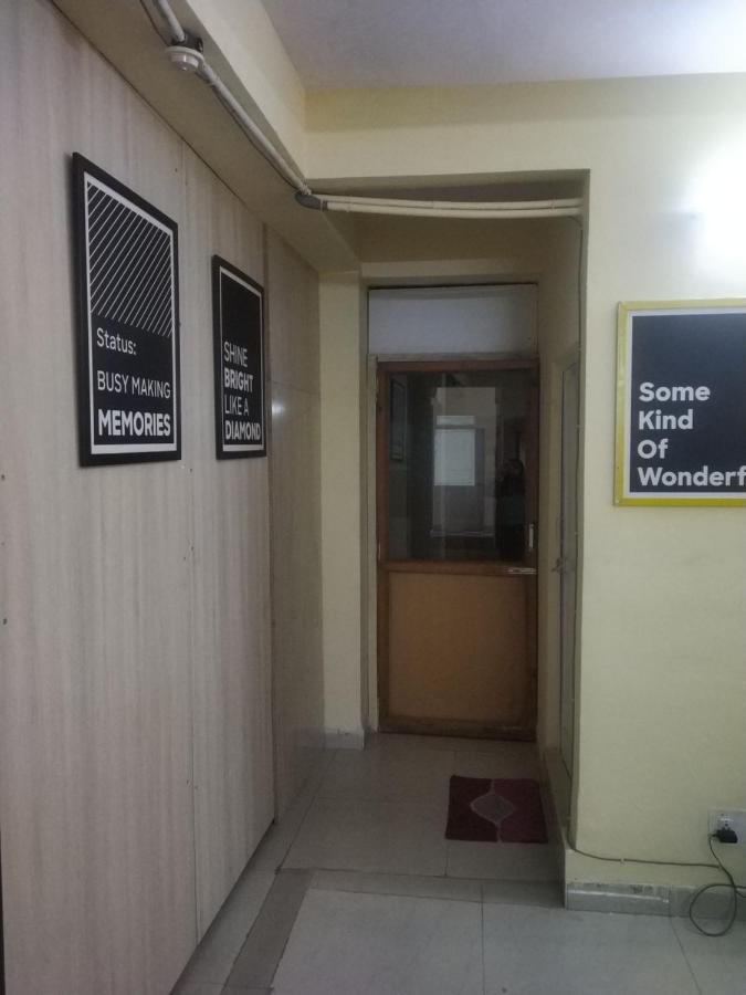 Abuzz Oxfordcaps Hostel Shimla Exterior foto